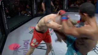 ¡Fuertes imágenes! Peleador de MMA quedó con la nariz desfigurada tras recibir un rodillazo