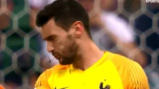Hugo Lloris estuvo a punto de tragarse una libélula mientras defendía el arco de Francia