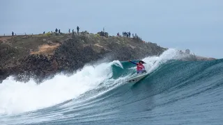 La peruana Analí Gómez triunfó en la final del Mundial de Surf Femenino