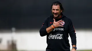 Pizzi: Alexis necesita un DT que lo conozca, que le tenga confianza