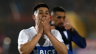 La UC rechazó millonaria oferta por Alexander Aravena