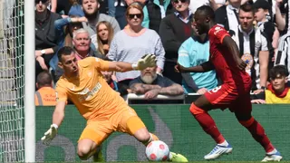 Naby Keita comandó el valioso triunfo de Liverpool sobre Newcastle por Premier League