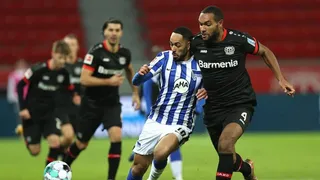 Bayer Leverkusen extrañó a Charles Aránguiz y sólo igualó ante Hertha Berlín