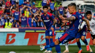 [VIDEO] La fatal mano de Vidal y el penal de Aránguiz que revivió a la U