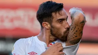 El “Haaland guaraní” fue figura en Argentinos Juniors y mete miedo de cara al duelo con la UC