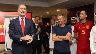 El rey Felipe VI felicitó al plantel de España tras aplastante goleada a Costa Rica en Qatar