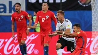 A lo Messi: Histórico de La Roja sacude a Chile y anuncia su retiro
