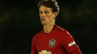 Manchester United convocó a joven futbolista que superó un cáncer