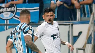 Botafogo doblegó a Gremio de Luis Suárez y sigue intratable como líder del Brasileirao