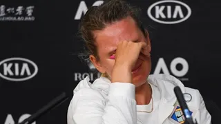 Azarenka lamentó entre lágrimas su derrota en Australia: Lo paso muy mal en estos momentos
