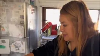 “Qué rico, mamita”: Vidal alucinó con el almuerzo que le preparó Jacqueline Pardo