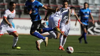 La Calera venció a Huachipato con doblete de Lucas Passerini