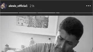 Alexis Sánchez dio cuenta del cuidado de su tobillo derecho en redes sociales