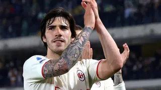 AC Milan volvió a tomar el liderato de la Serie A con una gran remontada sobre Hellas Verona