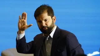 Boric y decisión de FIFA: Lamento que haya instituciones que funcionen de manera poco seria o sorpresiva