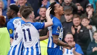 Brighton se impuso en la agonía a Aston Villa y dejó al rojo la pelea por llegar a copas europeas