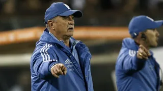 Matutino afirmó que Scolari descartó a Colo Colo por el revuelo de sus dichos sobre Pinochet