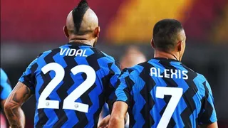 Antonio Conte: Es difícil que Alexis esté ante Napoli y si jugara Vidal, sería un riesgo