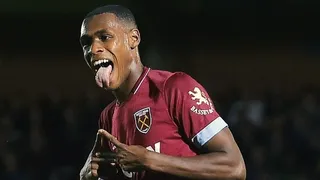 Issa Diop, Ogbonna y “Chicharito” Hernández salvaron a West Ham de la debacle