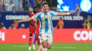Argentina se repuso de un dudoso comienzo con Canadá y va por el bicampeonato