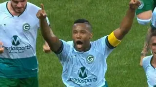 Rafael Vaz le anotó un golazo de tiro libre a Palmeiras en el Brasileirao