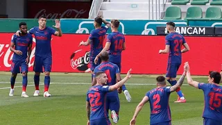 Atlético de Madrid venció con lo justo a Elche y sostuvo el liderato en España