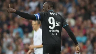 La gran definición de penal de Usain Bolt en partido benéfico disputado en Old Trafford