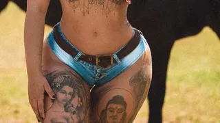 La ex piloto de carreras que se volvió millonaria gracias a OnlyFans