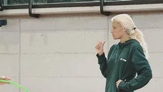 Italia prohibió ejercer a entrenadora de gimnasia rítmica acusada de maltrato