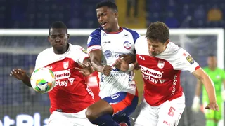 Colo Colo acelera por un central: El nombre que tiene visto bueno y espera aprobación final