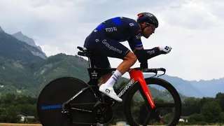 Jonas Vingegaard fue un rayo en la contrarreloj y sigue líder en el Tour