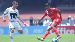 Felipe Mora dijo presente en triunfo de Pumas UNAM sobre Veracruz de Bryan Carrasco