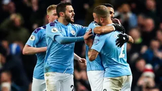 Jugador del City rompió la cuarentena para celebrar fiesta con prostitutas