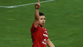 Alexander Aravena despertó interés desde la liga belga y la Championship de Inglaterra