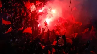 Siete hinchas de PSG fueron sancionados por llevar bengalas en duelo ante Real Madrid