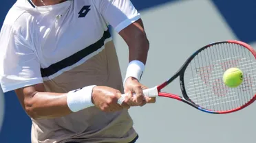 ¡Histórico! Tomás Barrios vence a leyenda del circuito y avanza en el Masters 1000 de Toronto