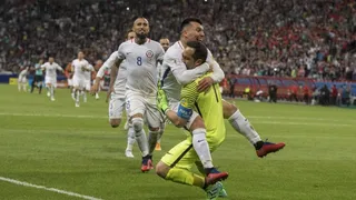 Referentes de la Roja le pidieron a Rueda no citar a Claudio Bravo