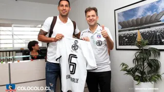 Colo Colo oficializó el fichaje del argentino Juan Manuel Insaurralde