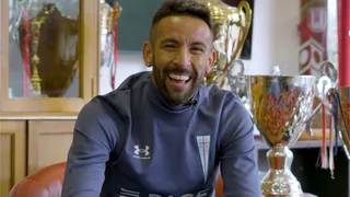 Isla proyecta sus “Live” en la UC: A Zampedri le gustan y tiene sus pasos, al igual que Parot