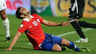 Aránguiz recordó el “bautizazo” de Jorge Valdivia: Me tiene que agradecer por callar muchas cosas