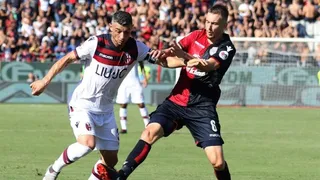 Bologna de Erick Pulgar cayó en su visita a Cagliari por la liga italiana