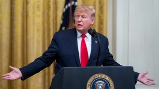 Donald Trump será comentarista del combate entre Evander Holyfield y Vitor Belfort