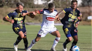 U. de Concepción venció a Deportes Melipilla con gol del camerunés Bogmis