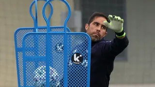 Manuel Pellegrini puso fecha al regreso de Claudio Bravo