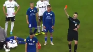 Angelo Henríquez marcó y fue expulsado en derrota de Liegnica en la liga polaca