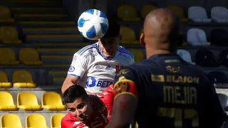 Jeisson Vargas levantó el centro y Darío Osorio golpeó a Unión con un cabezazo