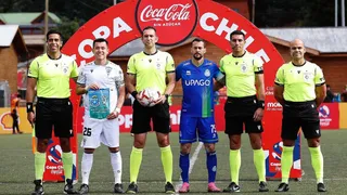 Juan Fernández vivió una fiesta en caída ante Santiago Wanderers por Copa Chile