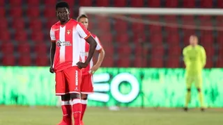 Jugadores de club portugués protestaron quedándose parados tras el pitazo inicial