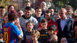 Jugadores de Barcelona compartieron con niños de fundaciones y hospitales de la ciudad
