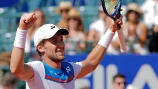 Otro importante golpe al ATP de Santiago: Casper Ruud se bajó por lesión